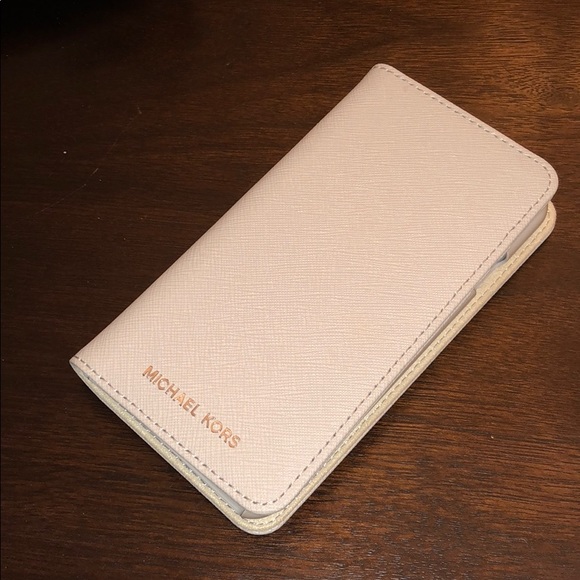 Michael Kors, IPhone 6/6s wallet phone case. - Picture 1 of 3